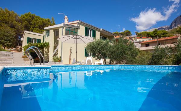 Villa Stina, Buchen Sie  Hotels in Gespanschaft Split-Dalmatien mit Parkplatz, Parkplätze
