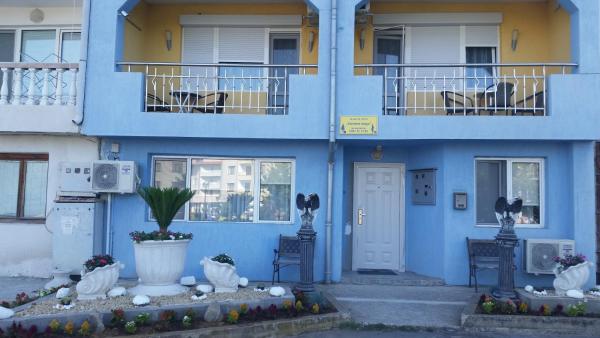 Blue House, Buchen Sie  Zarewo 