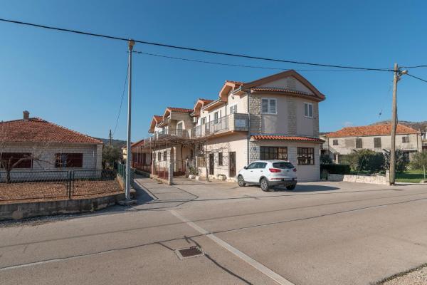 Apartments Ivana-Gustirna, Book Apartment Gustirna Split Region