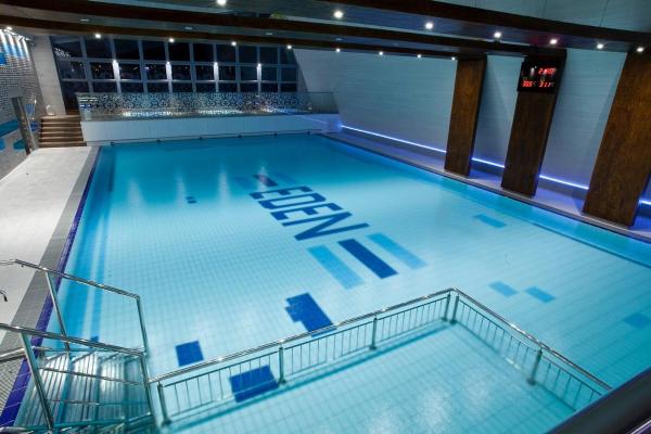Domki Holenderskie Eden Resort & Spa, Buchen Sie  Hotels mit Pool in Westpommern, Schwimmbad
