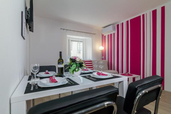 Apartments Trend 2, Book Apartment Kvarner Hotels with a Parking, Parking