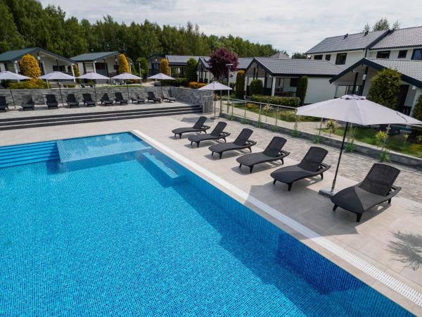 Domki Alan Jarosławiec, Reserva ahora  Hoteles con piscina en Pomerania Occidental, Piscina