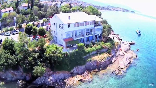 Apartman i sobe Martina, Book  Kvarner Hotels with a Parking, Parking