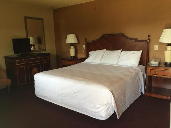 Sundial Lodge