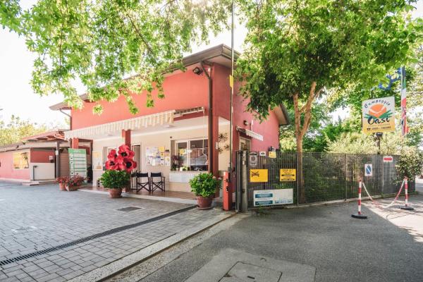 Camping OASI, Reserva ahora  Hoteles en Costa Apuana con piscina, Piscina