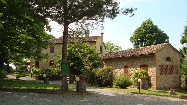 Agriturismo il Prato, Buchen Sie  Hotels mit Pool in Palaia, Schwimmbad