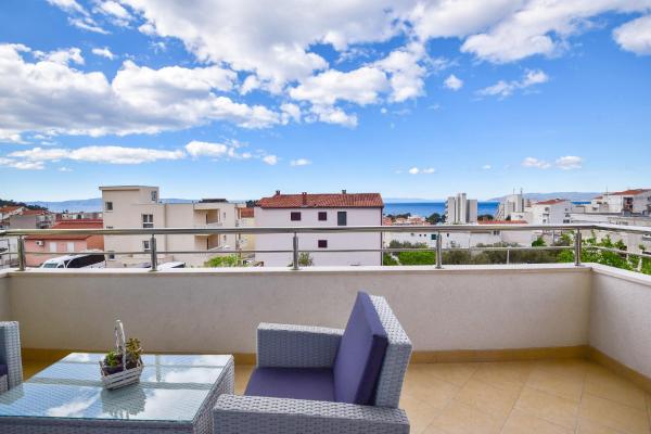 Antonio, Buchen Sie Ferienwohnung Hotels in Gespanschaft Split-Dalmatien mit Parkplatz, Parkplätze