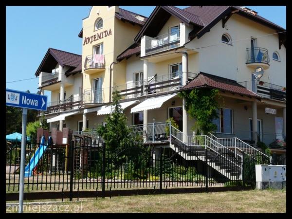 B&B Artemida, Reserva ahora  Hoteles en Pomerania con aparcamiento, Aparcamiento