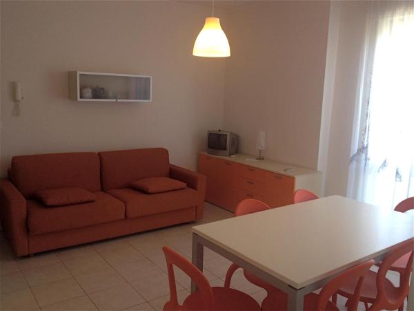BA- PINETA RESIDENCE - Top position, Reserva ahora  Hoteles en Véneto con aparcamiento, Aparcamiento