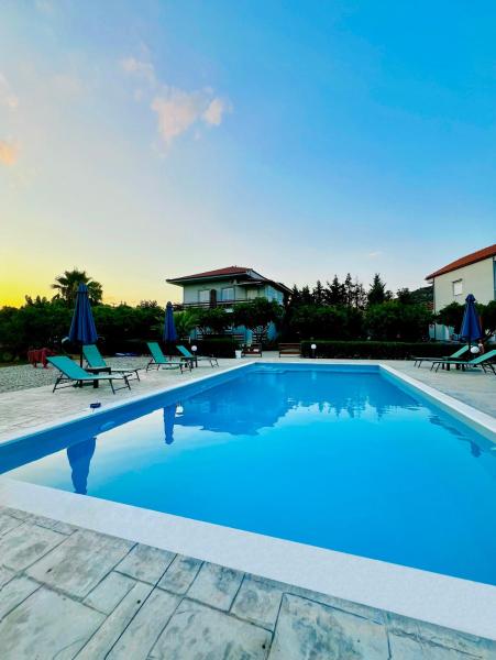 Ktima Klimentini, Reserva ahora Hotel Hoteles con piscina en Peloponeso, Piscina
