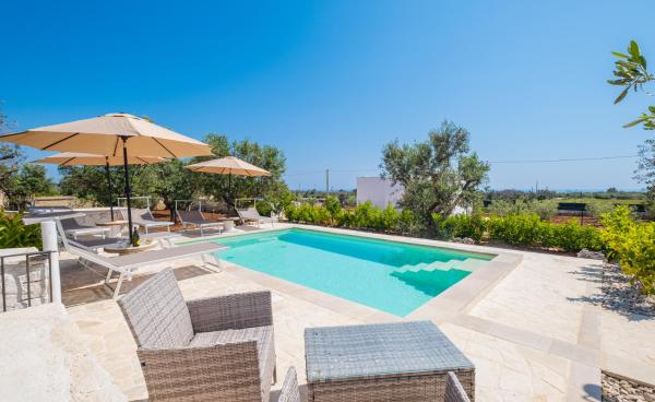 Villa Le Tregi di Claudio, Buchen Sie  Hotels mit Pool in Lido Marini, Schwimmbad