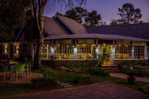 Glendower View Guest House, Buchen Sie Pension Hotels in Gauteng mit Parkplatz, Parkplätze
