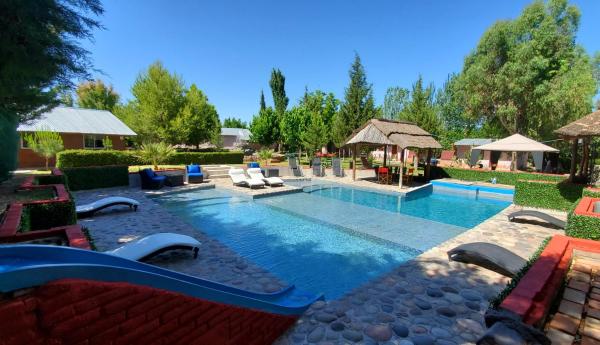 Complejo Ermitazh, Prenota  Hotel con piscina a Mendoza, Piscina