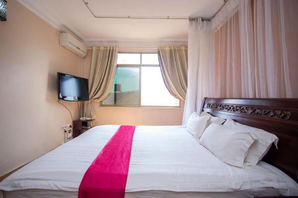 Eight Winx Hotel