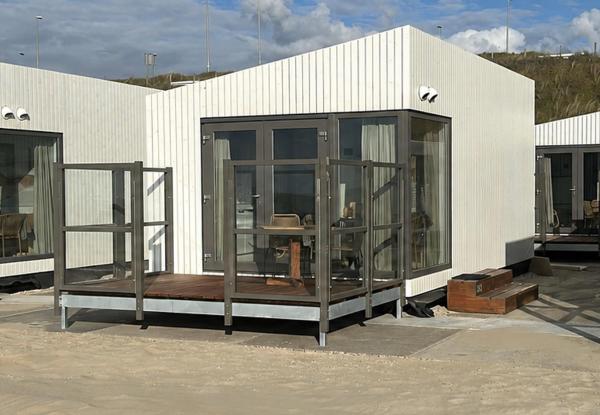 Cabanas direct op het strand, Book  Zandvoort 