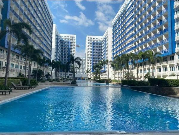 SEA RESIDENCES deluxe By Tvans, Buchen Sie  Hotels mit Pool in Luzon, Schwimmbad