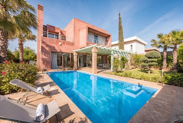 Villa privé Émeraude Premium, Marrakech, By OZC&HRK IMMO, Buchen Sie  Hotels in Marrakech-Safi mit Parkplatz, Parkplätze