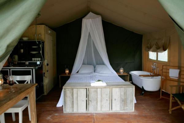Outdoors Holten - Romantic Safaritent bad, Reserva ahora  Holten Twente