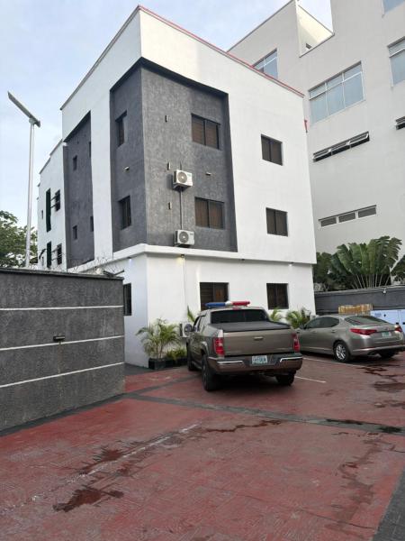Roli Luxury Apartments, Buchen Sie Ferienwohnung Hotels mit Pool in Lagos, Schwimmbad