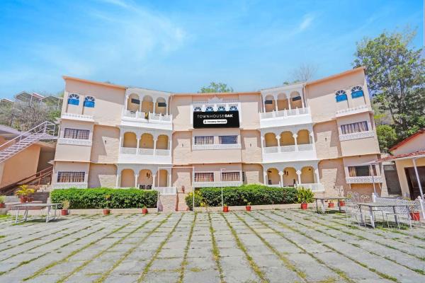 Townhouse Oak Kumbhalgarh Forest View Formerly Kumbhal Castle, Prenota  Hotel a Rajasthan con piscina, Piscina