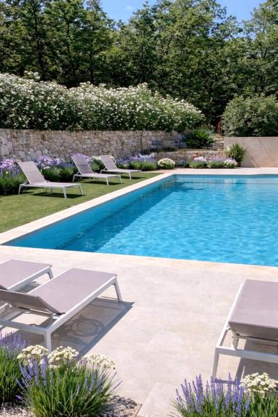 Villa Maluan, Maison dhôtes, nature et calme au Pays de Fayence, Reserva ahora  Hoteles en Mons con aparcamiento, Aparcamiento
