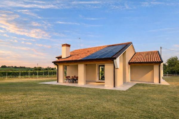 Villa Alberti - Elegant, Spacious & Bright Villa, Prenota  Casa Reali Veneto