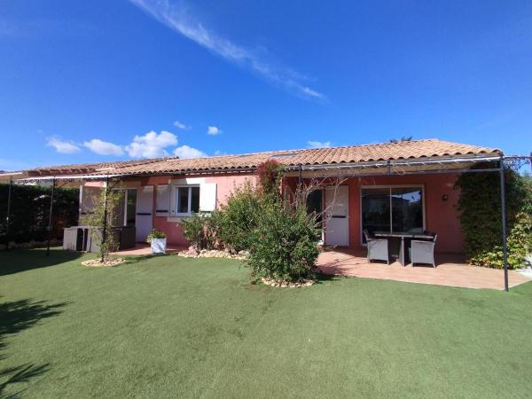 Villa Ocre, proche golf, piscine, vélo et confort, Prenota  Hotel a Alvernia con parcheggio, Parcheggio