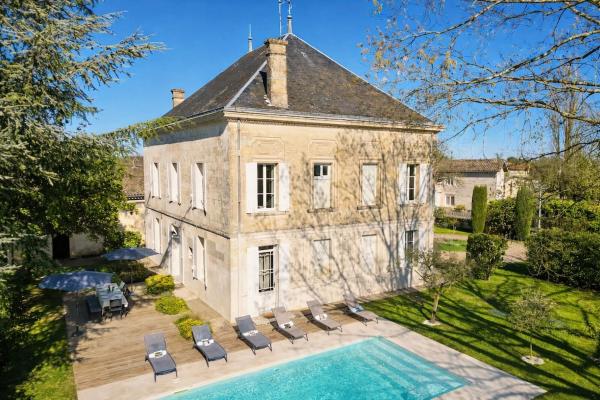 Villa dArmens élégance et charme, près de St-Émilion, Prenota  Saint-Hippolyte Aquitania