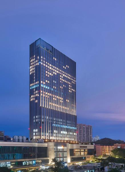 RARA Esports Hotel-Nanping Wanda Plaza ,Close to HongyaCave and Jiefangbei, Metro Line 3 direct to Jiangbei International Airport just outside the hotel,Free laundry service and 24H butler service available, Great for both sightseeing and esports gaming, Prenota  Chongqing Chongqing Area