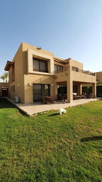 5 BDR Villa Jaz Little Venice Golf Resort, Prenota  Hotel a Governatorato di Suez con piscina, Piscina