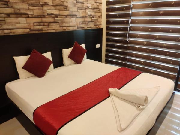 EMERALD GRAND Rooms and Serviced Apartment, Réserver Appartement Krishnarājpur Karnataka