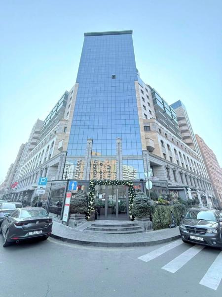 Republic square LUXURY with balcony, Buchen Sie  Hotels in Jerewan mit Parkplatz, Parkplätze