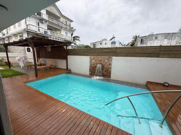 Unique Villa Pereybere, Prenota  Hotel con piscina a Mauritius Costa Nord, Piscina