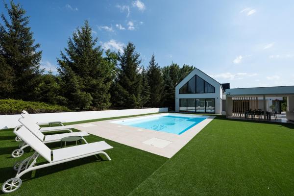 Kálló Villa, Réserver  Hôtels à Northern Great Plain avec piscine, Piscine