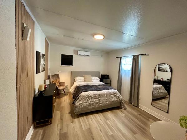Suite Villa Roman, Buchen Sie  Hotels in Tampa mit Parkplatz, Parkplätze