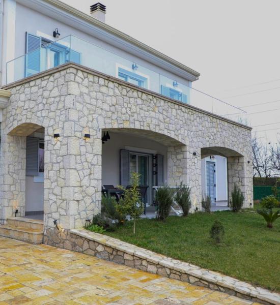 Villa A B I, Réserver  Valias Tirana County