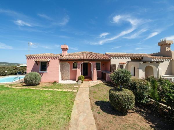 Villa with a private pool and sea view, Buchen Sie  Hotels mit Pool in Cuile Pazzoni, Schwimmbad