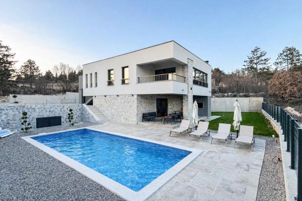 New Villa Oasis, Buchen Sie  Hotels in Gespanschaft Split-Dalmatien mit Pool, Schwimmbad