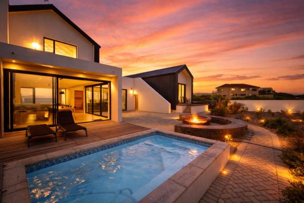 Kalaya Ridge Villa in Struisbaai, Buchen Sie  Hotels in Agulhas mit Pool, Schwimmbad