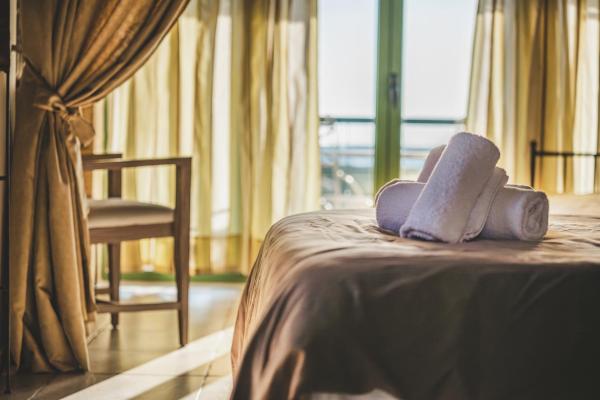 GAIA - Boutique Retreat, Prenota  Marathópolis Messinia