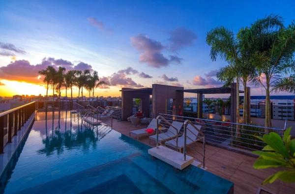 Edifício Time Maceió by QAVI, Reserva ahora  Hoteles en Noreste de Brasil con piscina, Piscina