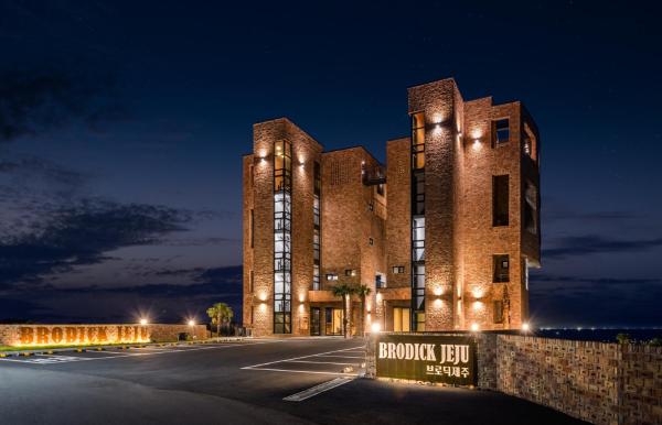 Brodick Jeju Pool Villa, Reserva ahora  Hoteles en Isla de Jeju con piscina, Piscina