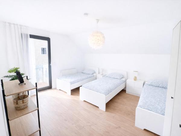 Gemütliche Ferienwohnung in Salzweg bei Passau, Book  Bavaria Hotels with a Parking, Parking