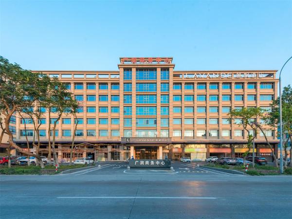 麗枫酒店广州花都白云国际机场店, Buchen Sie  Hotels in Guangdong mit Parkplatz, Parkplätze