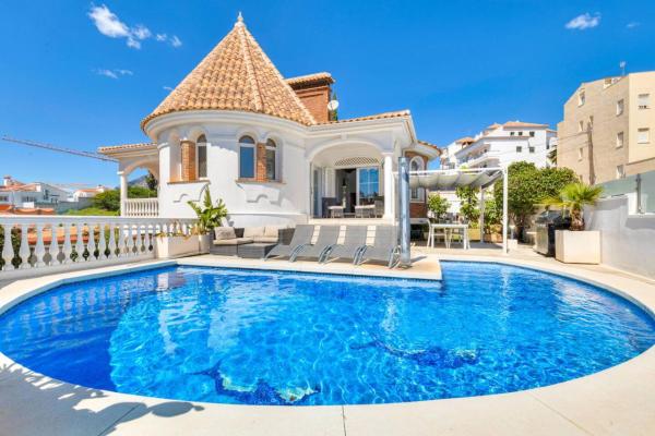 Villa Pensamiento - Grande Villa in Torreblanca, Prenota  Fuengirola Costa del Sol