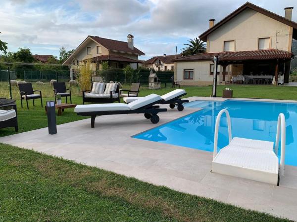 Villaloaz, Buchen Sie  Hotels mit Pool in Kantabrien, Schwimmbad
