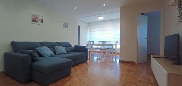 Apartamento en Villava con capacidad para 6 personas, Prenota  Villava 