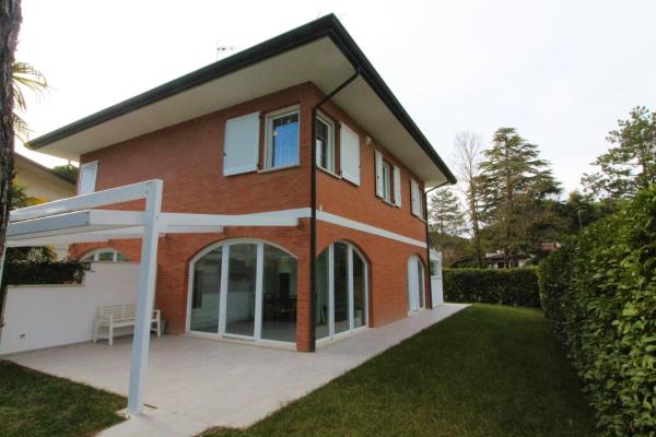 Villa Rubino, Reserva ahora  Hoteles en Véneto con aparcamiento, Aparcamiento