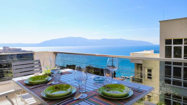Blue Escape Sea View Apartments with Balcony, Buchen Sie Ferienwohnung Vlora Qark Vlora