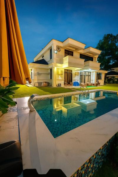 ZVilla Golf Resort Private Pool Island View, Prenota  Hotel con piscina a Johor, Piscina